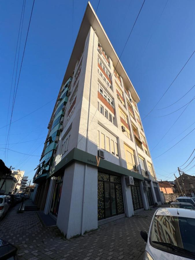 City Center Apartment In Шкодер Екстер'єр фото